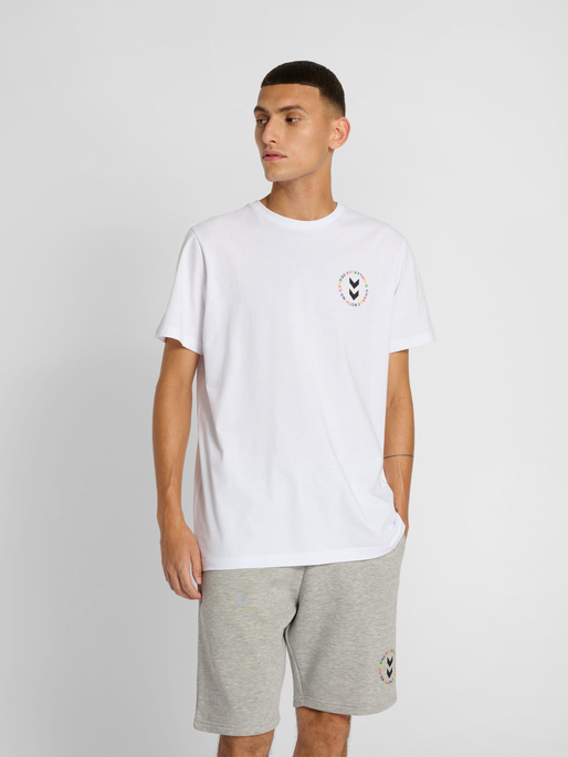 hmlEVERYTHING NOTHING T-SHIRT, 9001, model