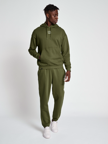 hmlLP10 BOXY SWEAT HOODIE, IVY GREEN, model