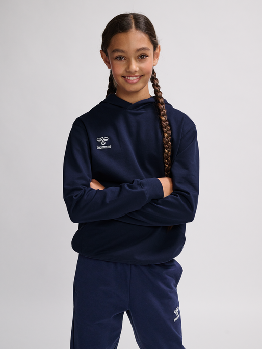 hmlGO 2.0 HOODIE KIDS, MARINE, model