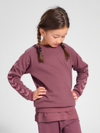 hmlWONG SWEATSHIRT, ROSE BROWN, model