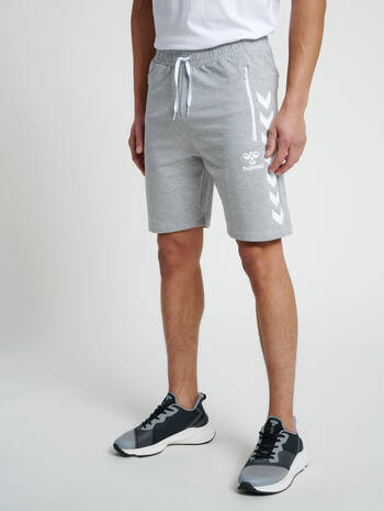 hmlRAY 2.0 SHORTS, GREY MELANGE, model