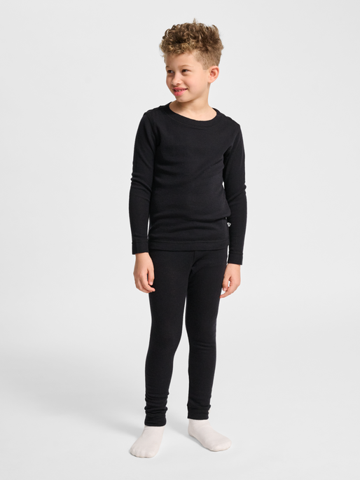 hmlJR WOOL RIB T-SHIRT L/S, BLACK, model