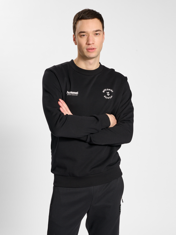 hmlLGC DEVOTION SWEATSHIRT, BLACK, model