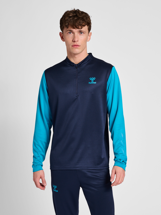 hmlONGRID 1/2 ZIP POLY SWEAT, MARINE, model