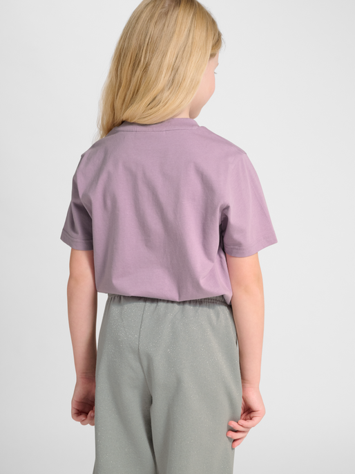 hmlJR REG GRAPHIC T-SHIRT S/S, LAVENDER MIST, model