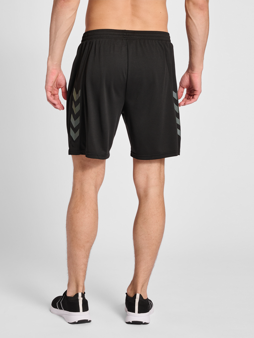 hmlONGRID POLY SHORTS, JET BLACK/FORGED IRON, model