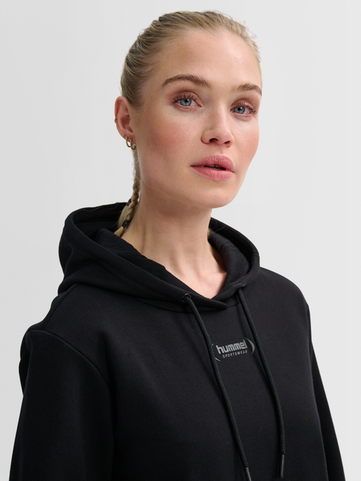 hmlPAOLA REGULAR HOODIE, BLACK, model