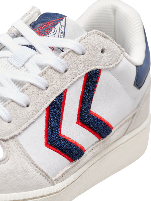 ROYAL HB CH, WHITE/NAVY, packshot