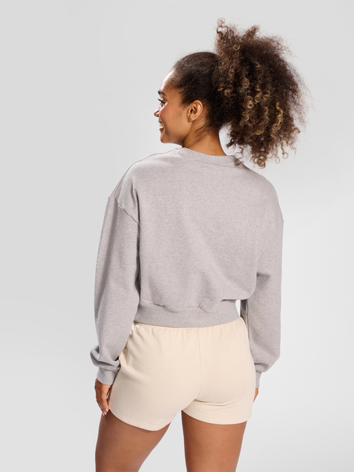 hmlLGC DACIA SWEATSHIRT, GREY MELANGE, model
