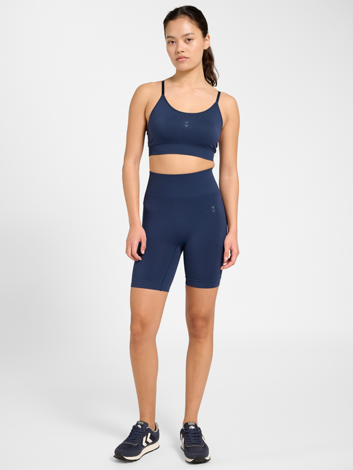 hmlFLOW PADDED BRA, DRESS BLUES, model