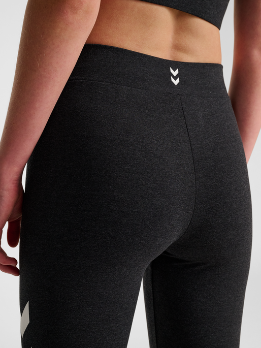hmlPULSE LOGO MW SHORT TIGHTS, BLACK MELANGE, model