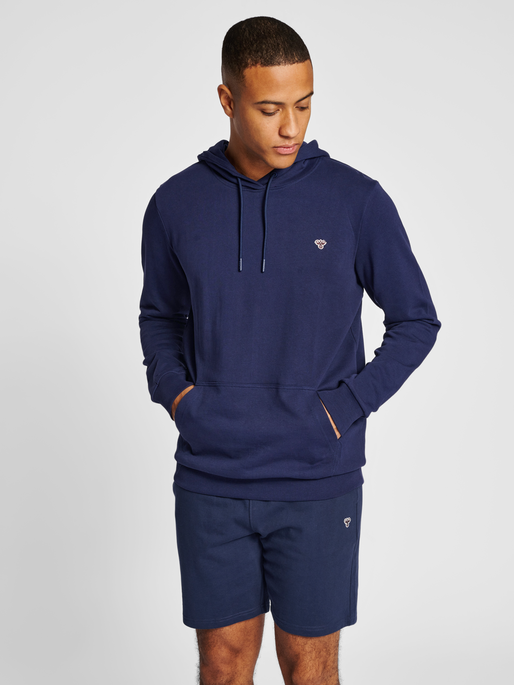 hmlIC FRED HOODIE, PEACOAT, model