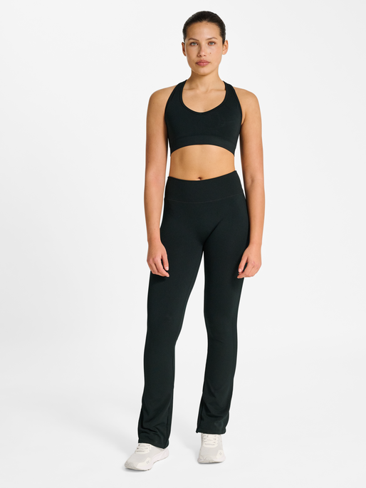 hmlHIIT SEAMLESS V SHAPE PADDED BRA, BLACK, model