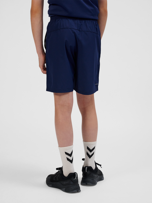 hmlAUTHENTIC WOVEN SHORTS KIDS, MARINE, model