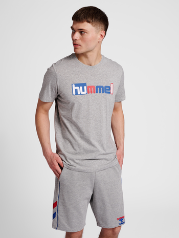 hmlIC MARTY T-SHIRT, GREY MELANGE, model