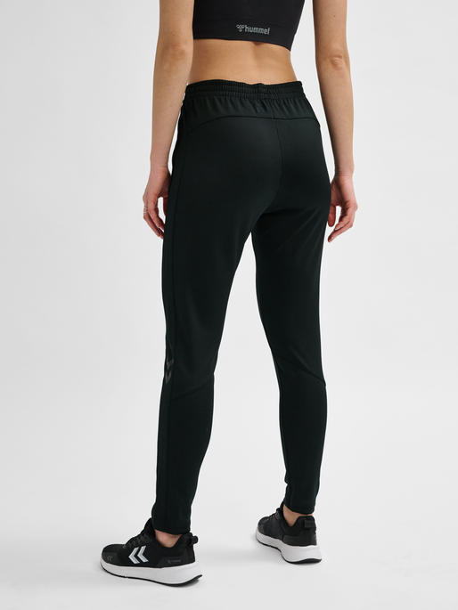 hmlACTIVE PL TRAINING PANTS WOMAN, BLACK, model