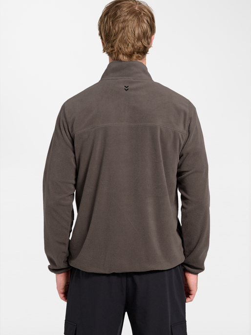 hmlACTIVE HALFZIP FLEECE JACKET, MAJOR BROWN, model