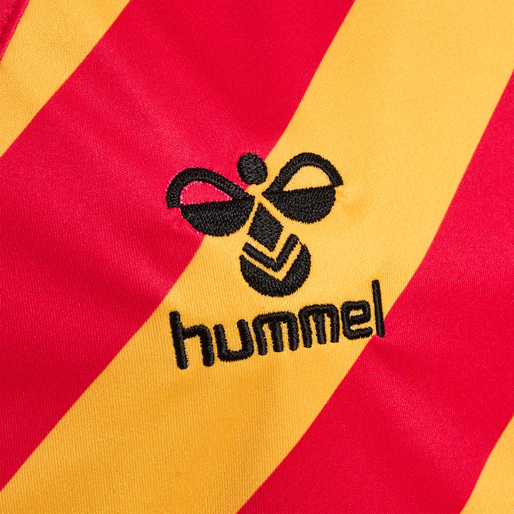 hmlCSC 19/20 KIDS HOME JERSEY S/S, TRUE RED/SPORTS YELLOW W/SPONS hmlCSC 19/20 KIDS HOME JERSEY S/S, TRUE RED/SPORTS YELLOW W/SPONS, packshot