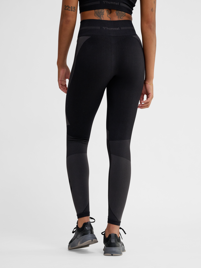 hmlUNITY SEAMLESS MID WAIST TIGHTS, BLACKENED PEARL, model