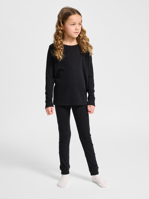 hmlJR WOOL RIB T-SHIRT L/S, BLACK, model