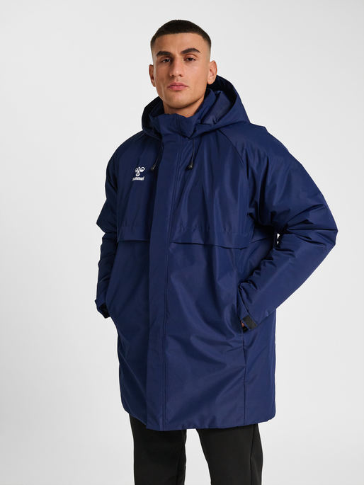 hmlGO PARKA JACKET, MARINE, model