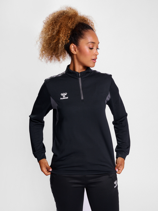 hmlAUTHENTIC HALF ZIP SWEAT WOMAN, BLACK, model
