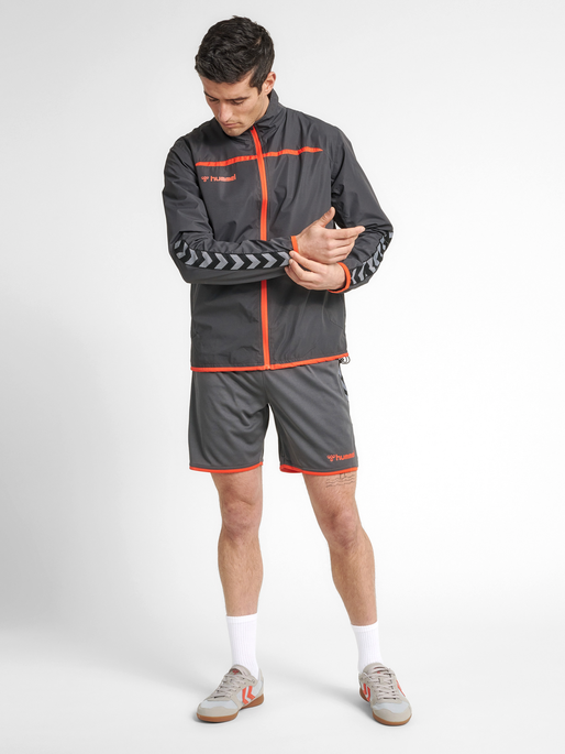 hmlAUTHENTIC TRAINING JACKET, ASPHALT, model