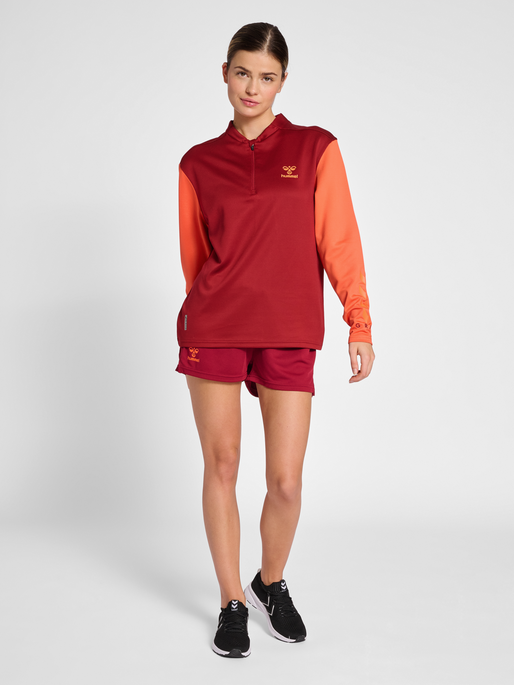 hmlONGRID 1/2 ZIP POLY SWEAT WO, RHUBARB, model