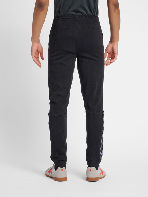hmlAUTHENTIC SWEAT PANT, BLACK/WHITE, model