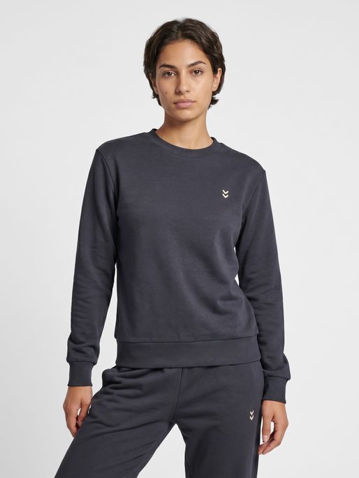 hmlPULSE W SWEAT CREWNECK, EBONY, model