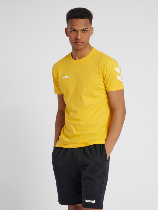 HMLGO COTTON T-SHIRT S/S, SPORTS YELLOW, model