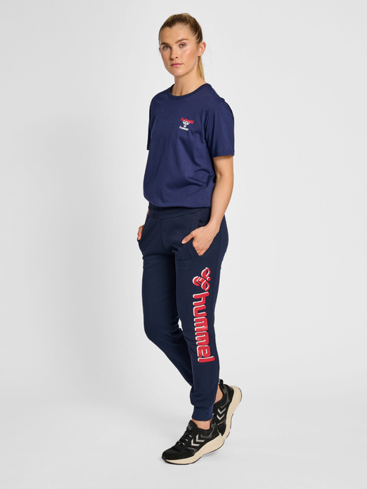 hmlIC KIM REGULAR PANTS, 7666, model