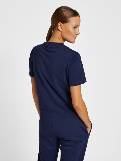 hmlIC GILL LOOSE T-SHIRT, PEACOAT, model