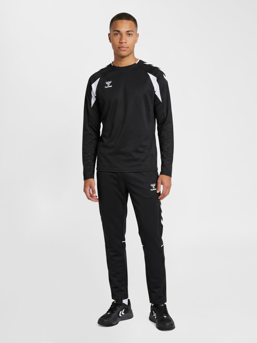hmlCORE 2.0 SWEAT PANTS, BLACK/WHITE, model