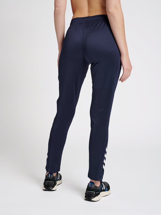 hmlCORE XK POLY PANTS WOMAN, MARINE, model