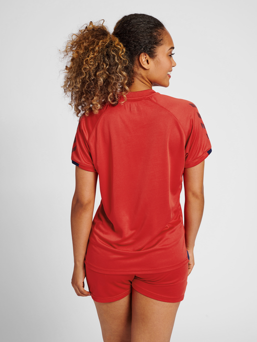 hmlGG12 ACTION JERSEY S/S WOMAN, 3121, model