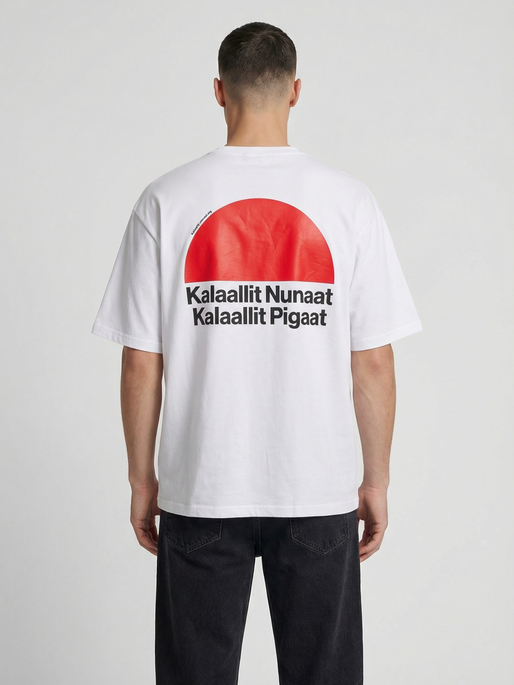 hmlGREENLAND T-SHIRT S/S, WHITE, model