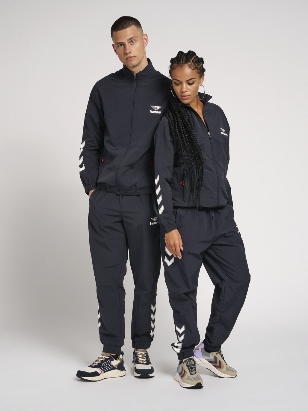 hmlNIKKI ZIP JACKET