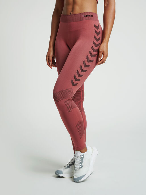 HUMMEL FIRST SEAMLESS TR TIGHTS W, MARSALA, model