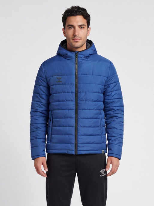 hmlNORTH QUILTED HOOD JACKET, TRUE BLUE, model