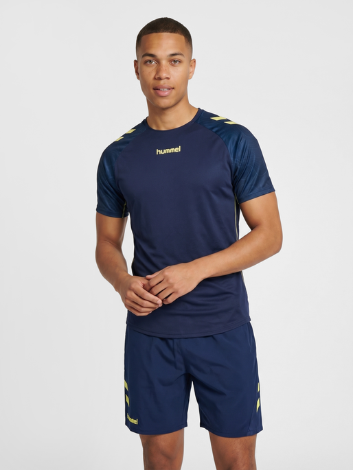 hmlBLAZE 2.0 TRAINING JERSEY S/S, MARINE/SHADOW LIME, model