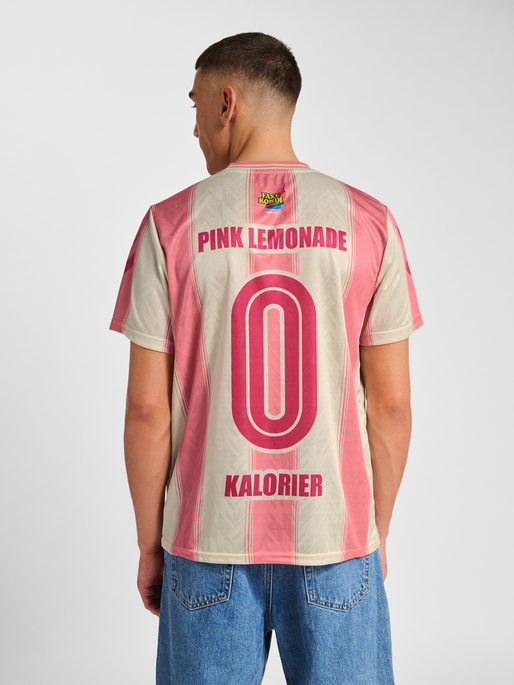 FAXE KONDI PINK JERSEY S/S, CREAM PINK FAXE KONDI PINK JERSEY S/S, CREAM PINK, model