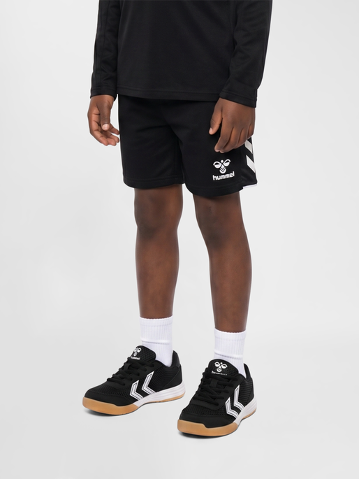 hmlCORE 2.0 TRAINING SHORTS KIDS, BLACK/WHITE, model