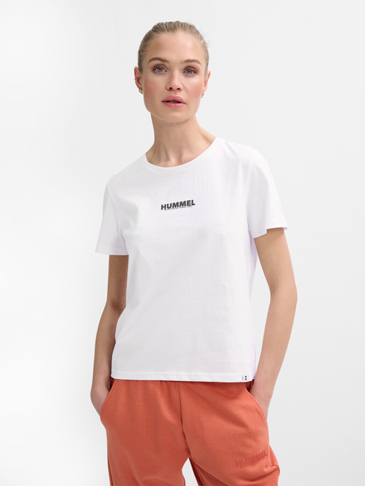 hmlLEGACY WOMAN T-SHIRT, WHITE, model