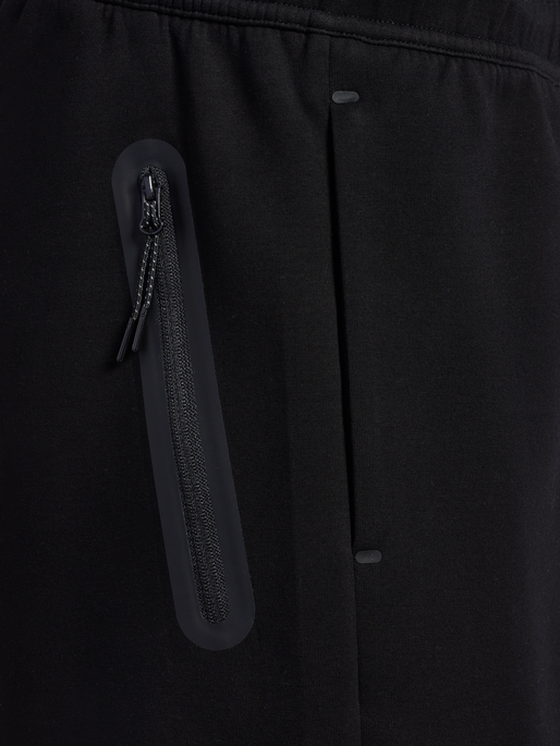 hmlTECH FLEECE SHORTS, BLACK, packshot