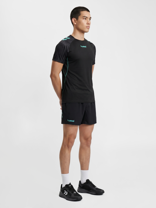hmlBLAZE 2.0 TRAINING JERSEY S/S, BLACK/POOL BLUE, model