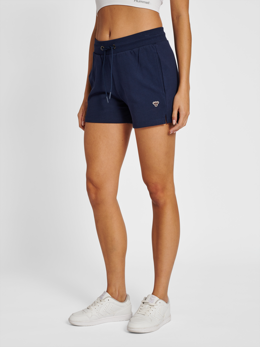 hmlIC BILLIE SHORTS, PEACOAT, model