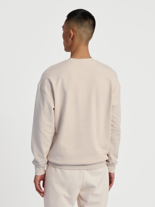 hmlHIVE OWEN SWEATSHIRT, 2939, model