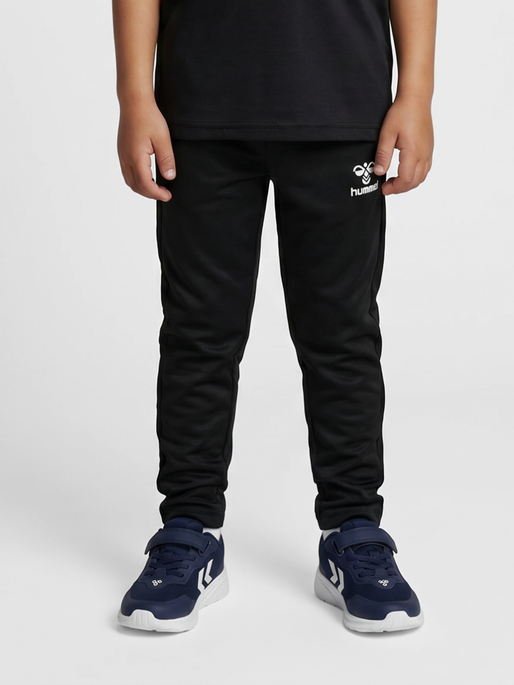 hmlESSENTIAL TRAINING PANTS KIDS, BLACK, model