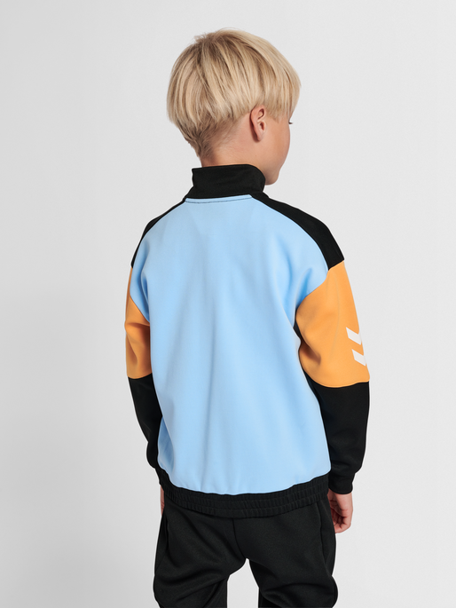hmlRANE ZIP JACKET, BLACK, model
